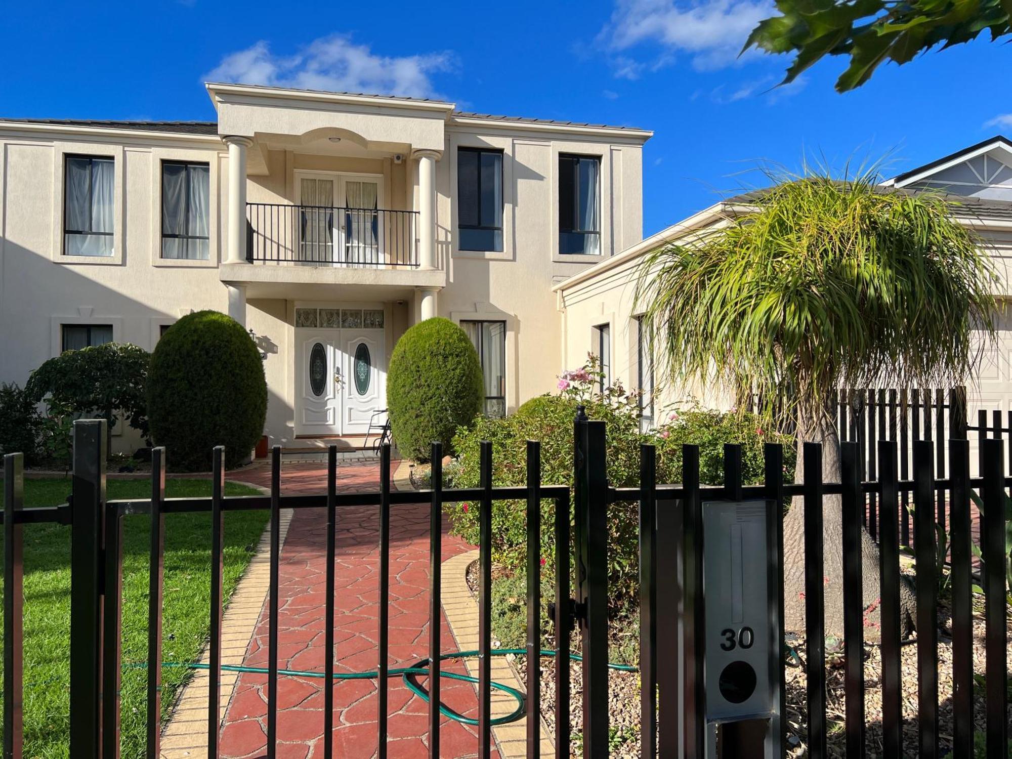 Apartamento Happy Post - New Taylors Lakes Exterior foto